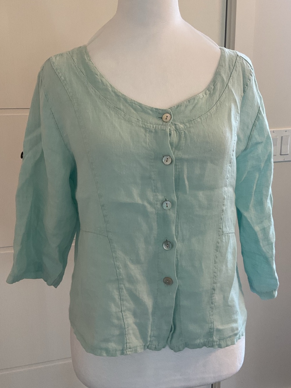 Me & Gee Cropped Button down Linen Roll Tab Jacket / Shirt